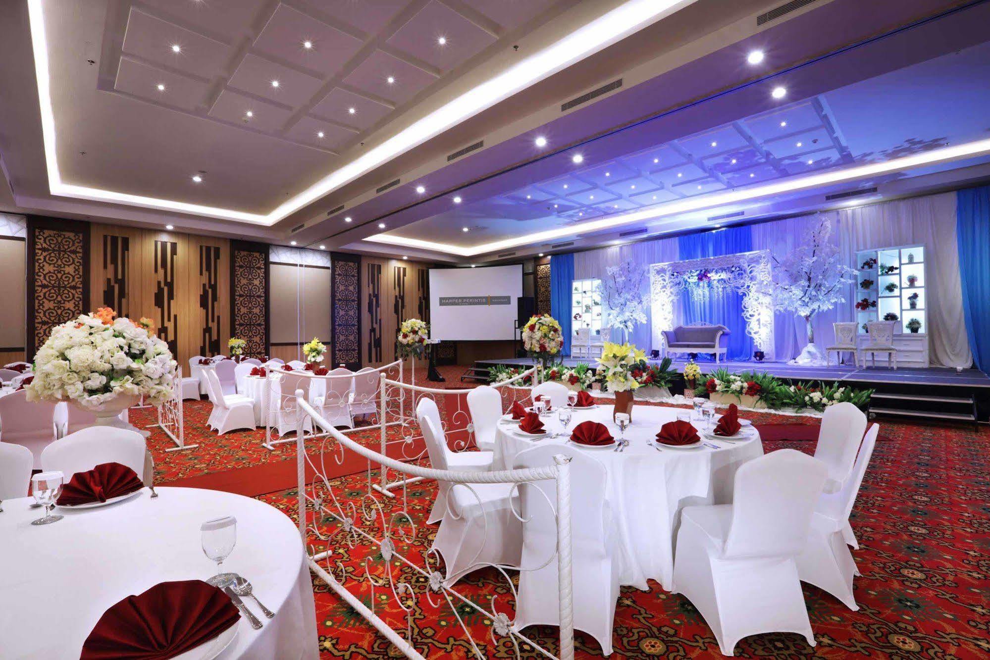 Harper Perintis By Aston Hotell Makassar Eksteriør bilde